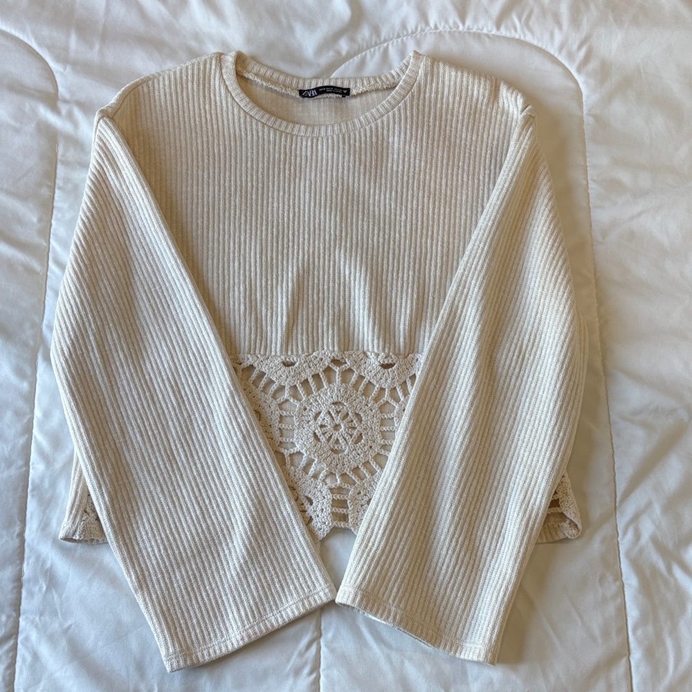 Zara Cream Ribbed Sweater with Lace Detail
